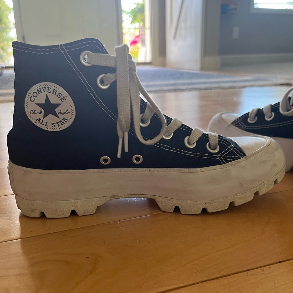 Womens Converse Chuck Taylor All Star Hi Lugged Sneaker - black, size 6 womens